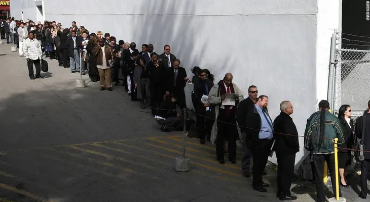 Desempleo en Estados Unidos cae al 4,6%, el más bajo desde 2007