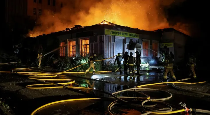 Ataque ruso con misiles contra Kiev deja al menos 13 muertos y 33 heridos