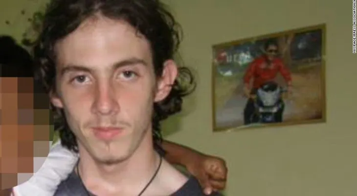 Pedófilo británico recibe 22 sentencias a cadena perpetua