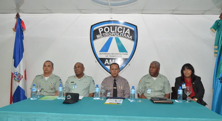 AMET refuerza conocimiento de agentes en materia de la Ley 241sobre tránsito y sus modificaciones.