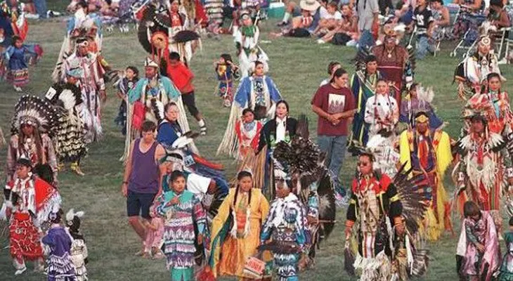 Un informe retrata el doloroso pasado racista de Canadá contra sus indígenas