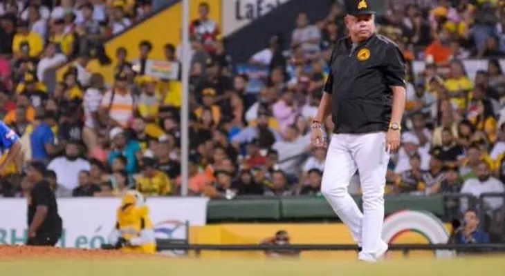 Félix Fermín seguirá como dirigente de las Aguilas 