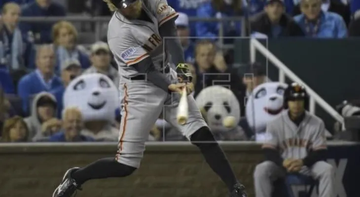 Moore poncha a 11 y conduce el triunfo de los Gigantes
