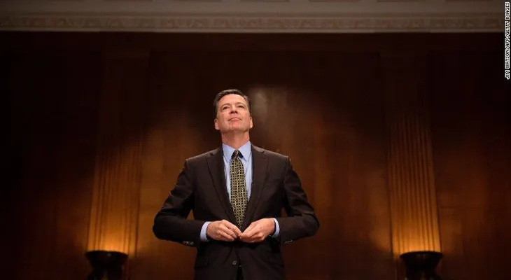 Comey reclama su momento en una audiencia clave para la presidencia de Trump