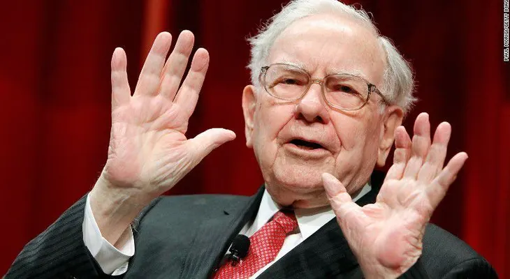 Warren Buffet dice que ha perdido 2.000 millones de dólares en IBM