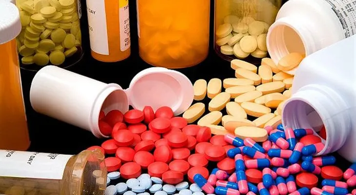 Científicos confirman que los medicamentos dañan a los microbios que cuidan nuestra salud