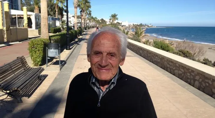 Concidencia extrema: Muere un británico el mismo día y a la misma hora que nació hace 103 años