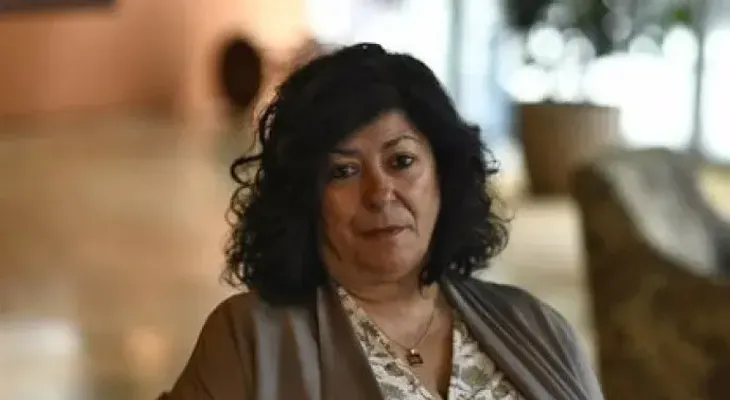 Muere de un cáncer, Almudena Grandes, la gran escritora comprometida con la política