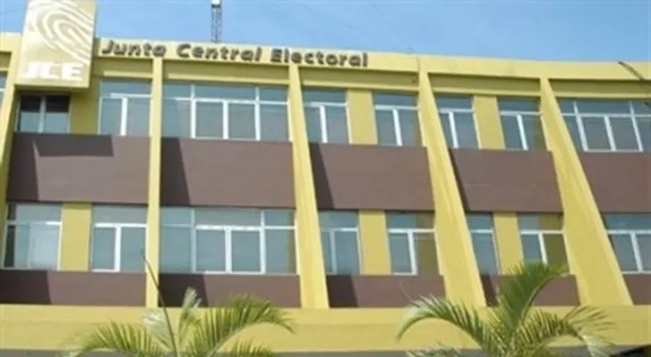 JCE recibe 2,400 unidades de Registro y Escrutinio para las elecciones