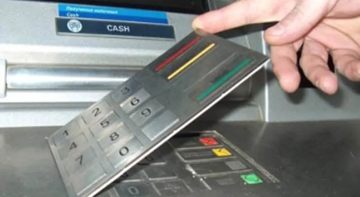 Desmantelan una banda clonadora de tarjetas