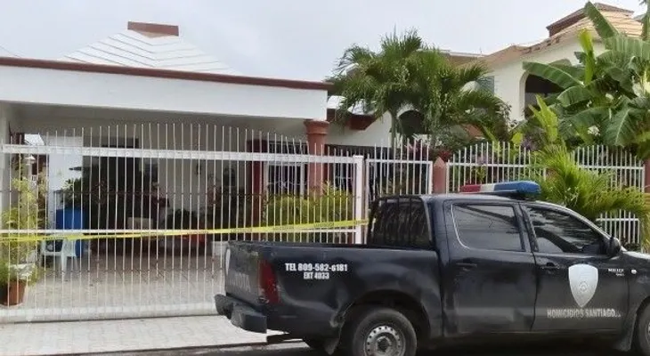 Desconocidos estrangulan anciana en su residencia
