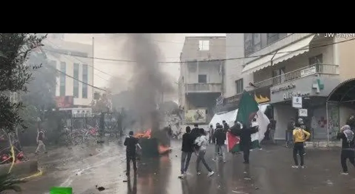 Trump enciende el Líbano: Multitudinaria protesta frente a la Embajada de EE.UU. en Beirut (VIDEO)