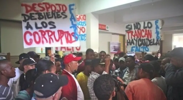 Protestan por libertad de alcalde acusado de desfalco 