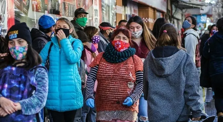 Chile supera 9.000 fallecidos por COVID-19 y se acerca a 350.000 contagios