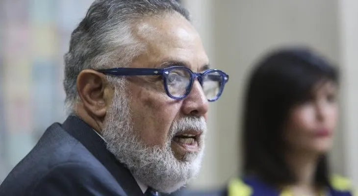 Industriales dicen harían despidos masivos por aumento 20% al salario mínimo