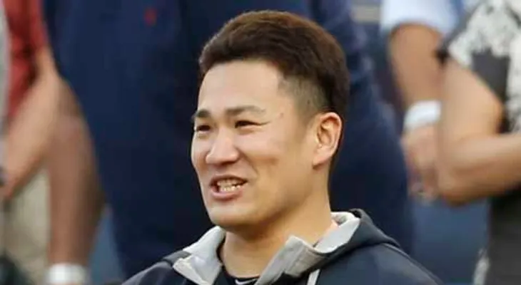 Tanaka lanza contra bateadores 