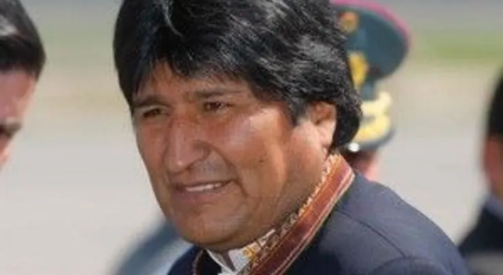 Evo Morales se recupera de operación de rodilla, pero no camina por sí mismo