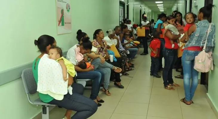 Continúan casos sospechosos de dengue en el hospital Robert Reid Cabral