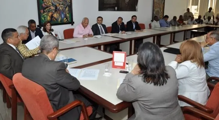 Sigue tranque para aumento salarial empleados privado en el CNS 