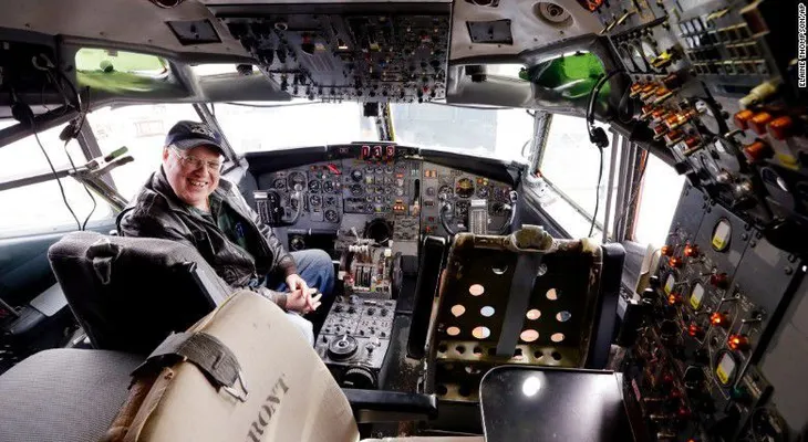 Viaje al pasado: el último vuelo del primer Boeing 727 de pasajeros de la historia