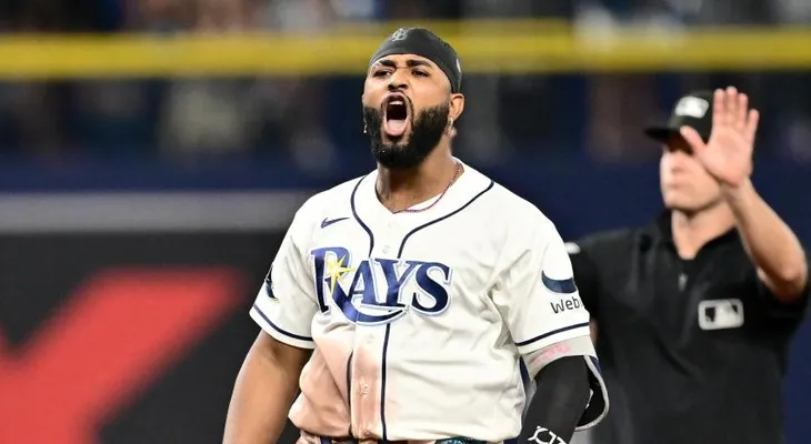 Rays vencen 5-2 a Yankees apoyados en errores defensivos de Nueva York