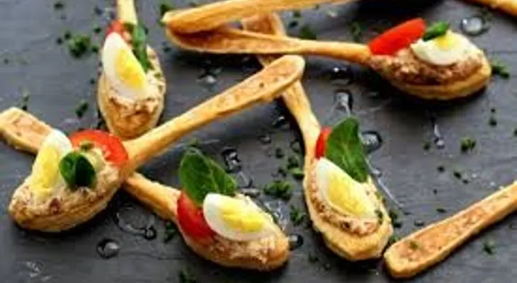 Fabrican cucharas comestibles con cereales 