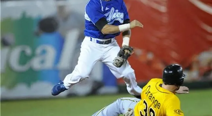 Castro realizará este domingo su segunda apertura en semifinal contra Licey