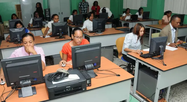 Evaluación docente: montos del incentivo y descuentos que reciben los maestros por su calificación