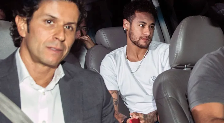 Operación de Neymar fue exitosa, pero estalló una guerra entre sus médicos