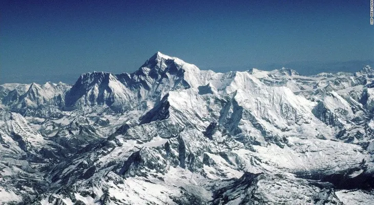 Científicos medirán la altura del Monte Everest tras el terremoto de Nepal