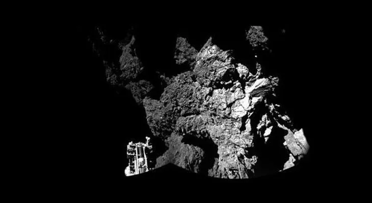 Sonda empieza a taladrar en cometa 