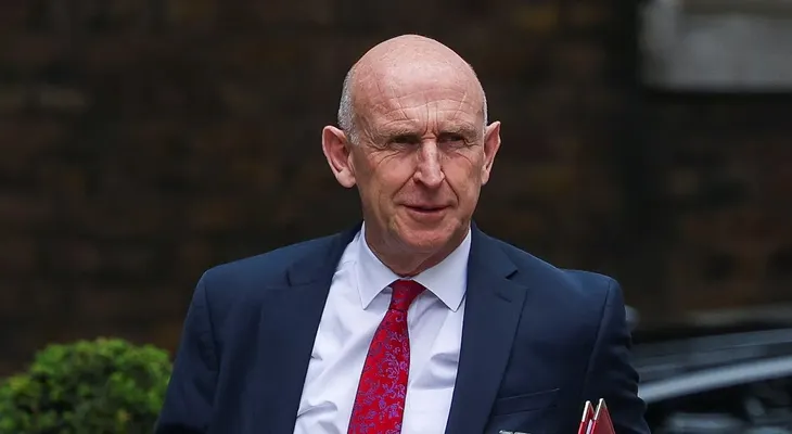 Ministro de Finanzas británico presenta agenda ante primer presupuesto del Gobierno de Burnham