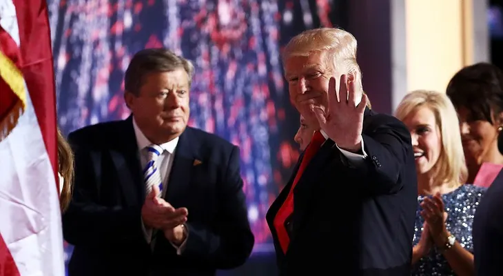 Donald Trump pierde su acostumbrado liderazgo en temas económicos, según nuevos sondeos