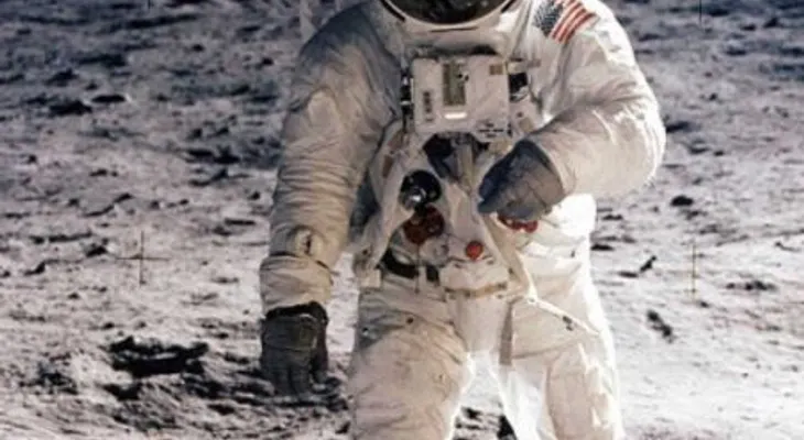 Hoy hace 48 años que el hombre pisó la Luna por primera vez