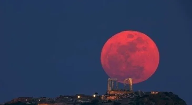 Este martes 15 de abril, la luna se volverá totalmente del color de la sangre