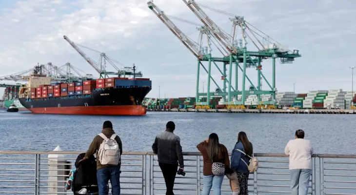 Aranceles de EE. UU. elevan precios, pero empresas no devuelven el dinero a consumidores