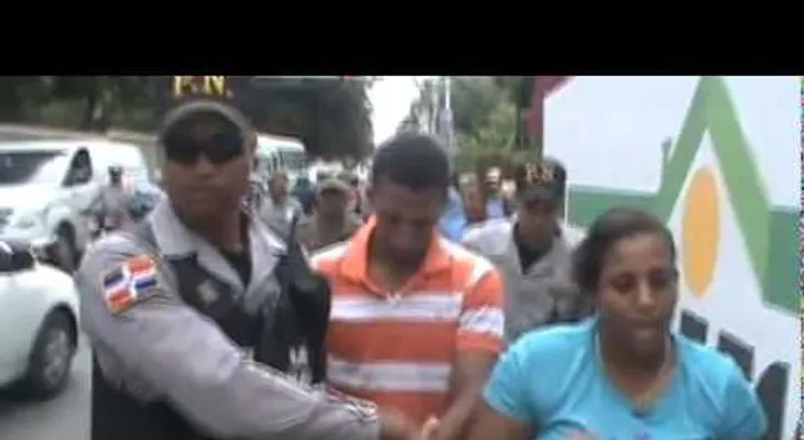 Amet ahora en Mao; maltratan una pareja. ¿Por qué no actuaron así con el sobrino de Fadul 