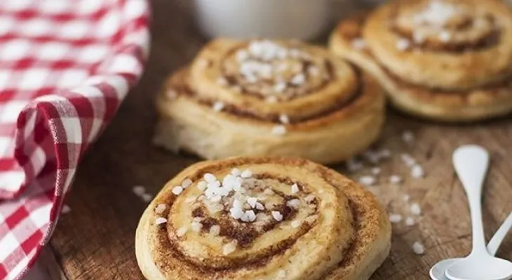 Prepara unos deliciosos bollos de canela suecos o kanelbullar