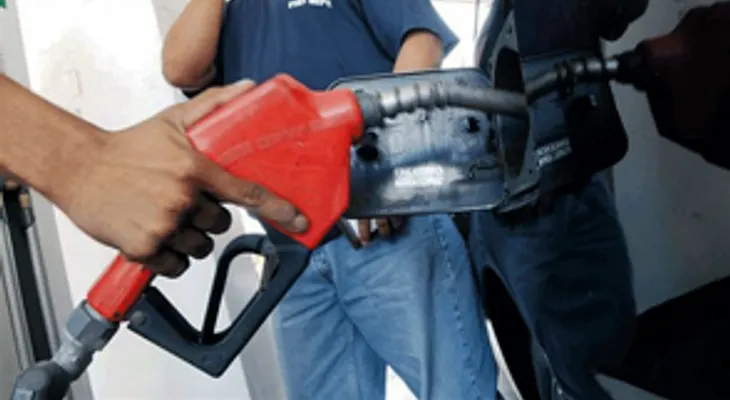 Aumentan precios de las gasolinas y el GLP; congelan los demás combustibles