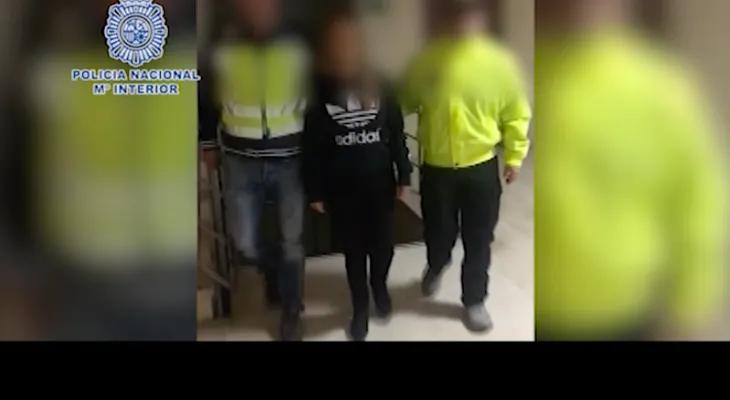 Detienen en España a una colombiana buscada por atentados con coches bomba