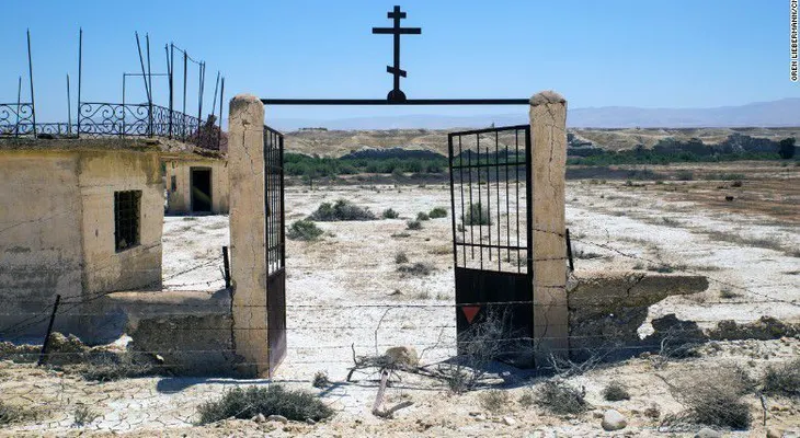 Décadas después de la guerra, la zona del bautismo de Jesús será desminada