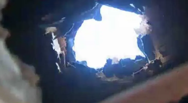 Misterioso trozo de hielo cae sobre casa en California