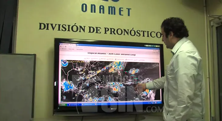 Onda tropical entraría este jueves a RD; aumentan a 14 provincias en alerta 