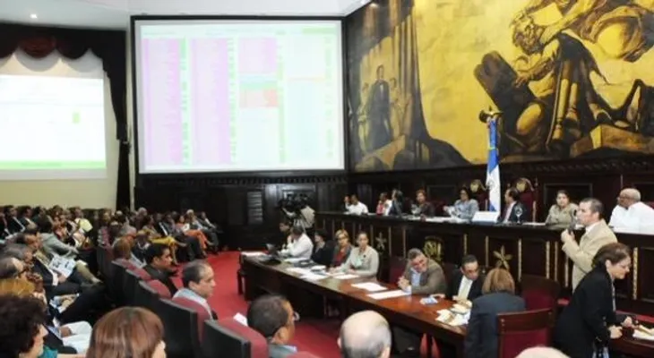 Por 39 ocasión historia de RD aprobarán reforma a la Constitución