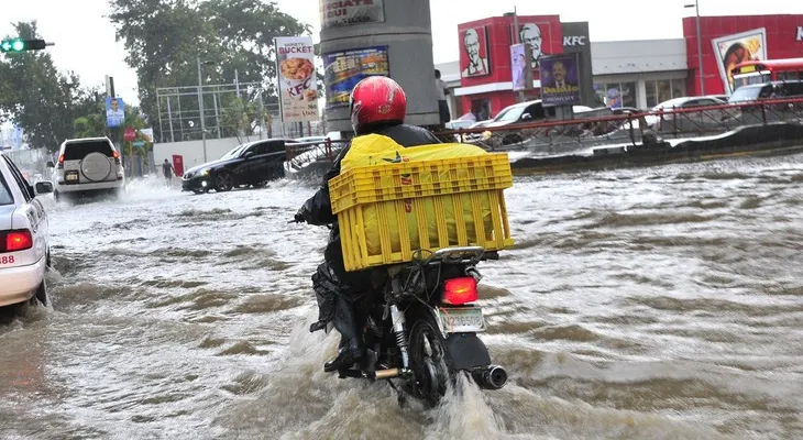 Lluvias seguirán hasta el martes; 19 provincias en alerta