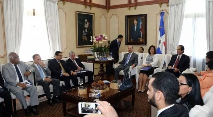 Presentan al presidente Medina plan ejecución Programa República Digital