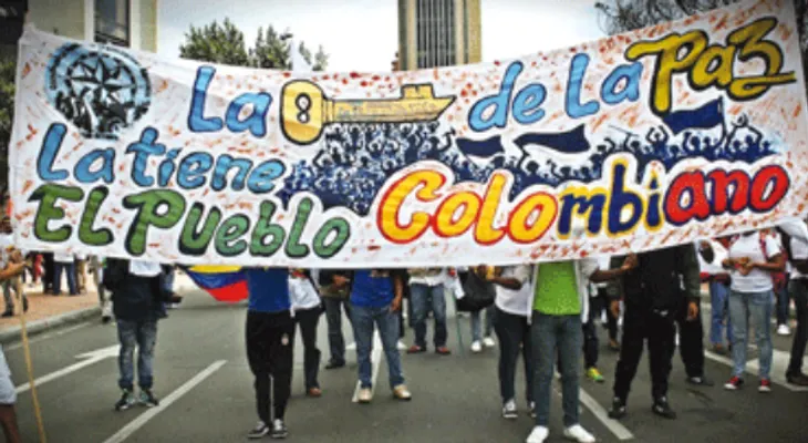 Oposición marcha contra el proceso de paz de Colombia