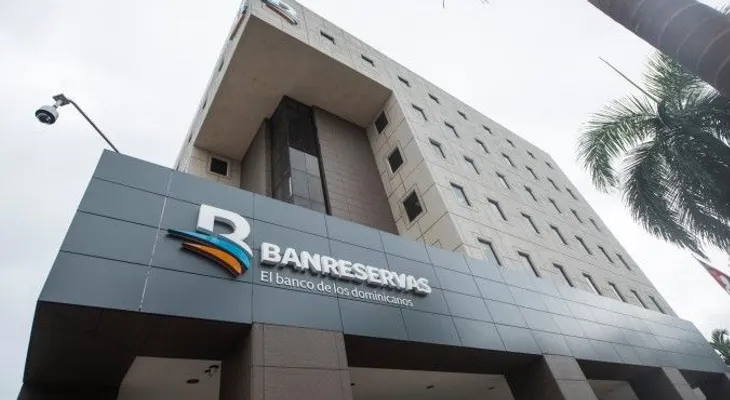 Sucursales bancarias amplían los servicios hasta las 2:30 de la tarde, de lunes a viernes