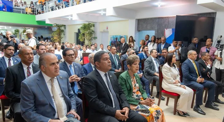 Senado hace historia en La Romana al celebrar sesión ordinaria por su 82 aniversario
