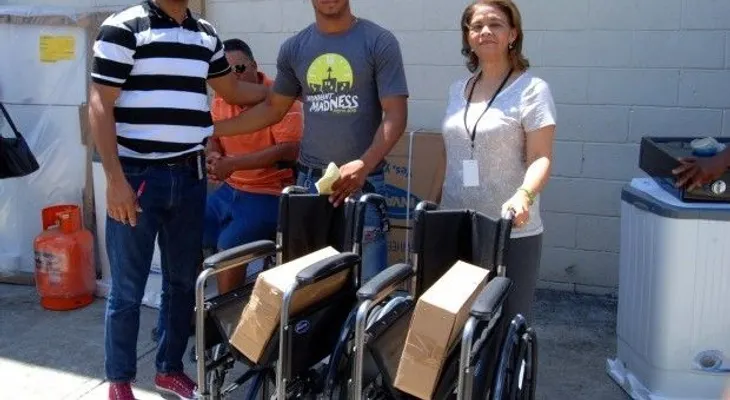 Danilo Medina dispone entrega de electrodomésticos y alimentos a personas de escasos recursos